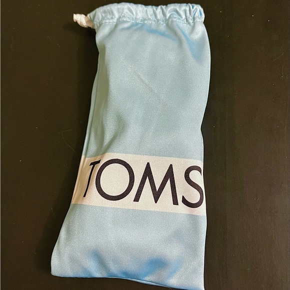 Tom’s black sunglasses. Vintage style. - Picture 5 of 6